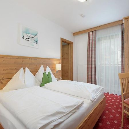 Pension Haus Am Dorfplatz Flachau Dış mekan fotoğraf