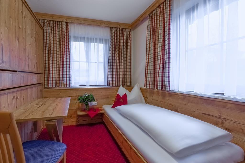Pension Haus Am Dorfplatz Flachau Dış mekan fotoğraf