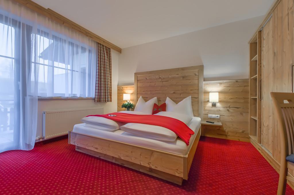 Pension Haus Am Dorfplatz Flachau Oda fotoğraf