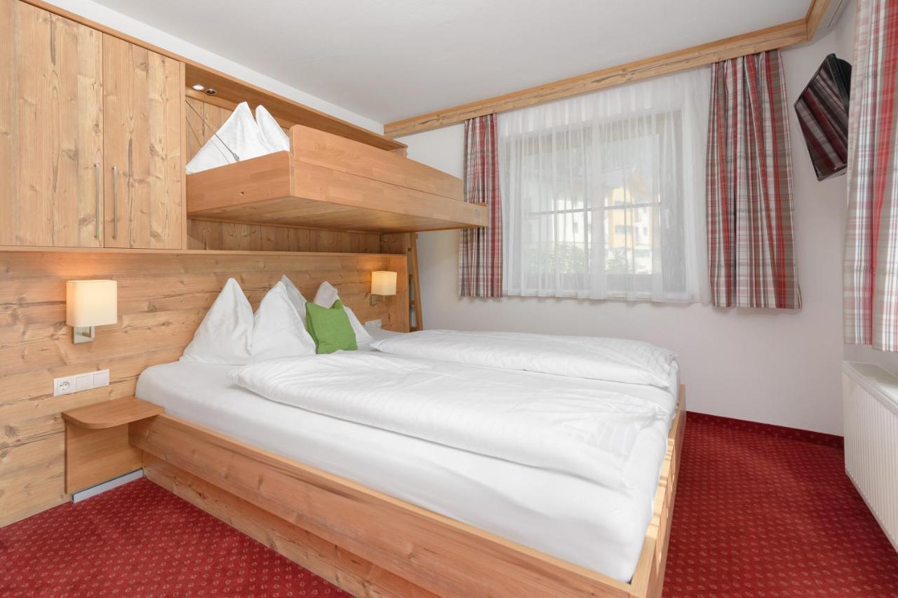 Pension Haus Am Dorfplatz Flachau Dış mekan fotoğraf